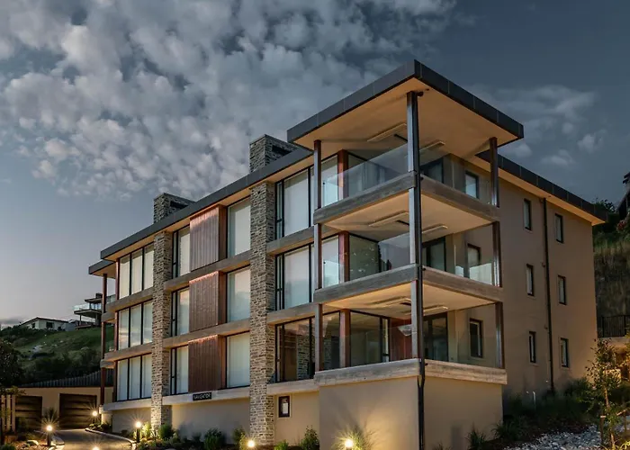 Marina Terrace Apartments,