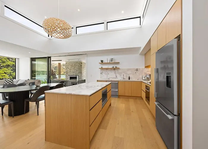 Marina Terrace Apartments,