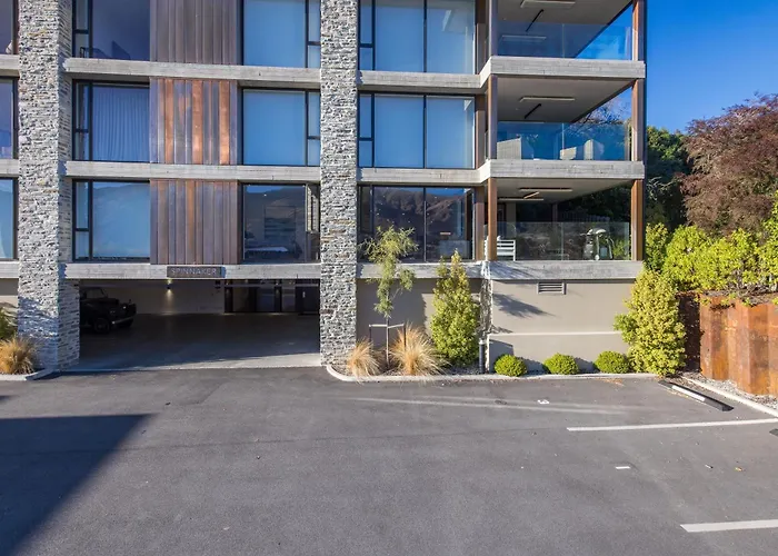 Marina Terrace Apartments, 公寓 瓦纳卡