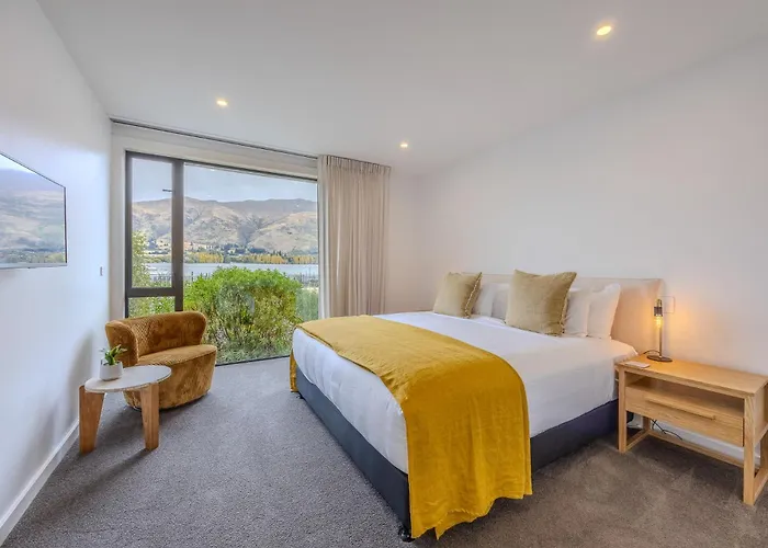 Marina Terrace Apartments,