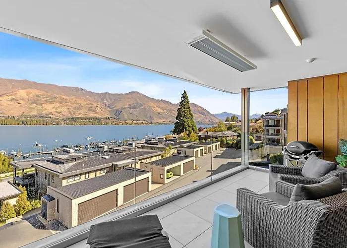 Marina Terrace Apartments,